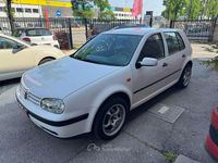 Usata VW Golf III Highline 101 CV (74 kW) 1998 Bianco Berlina