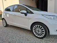 Usata Ford Fiesta 95 CV (69 kW) 2011 Bianco Berlina