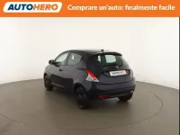 Usata Lancia Ypsilon Silver 69 CV (50 kW) 2021 Blu Utilitaria