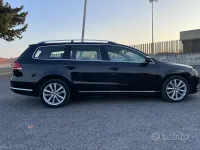 Usata VW Passat Highline 140 CV (102 kW) 2011 Nero Station wagon
