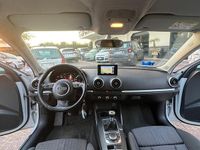 Usata Audi A3 Sportback Ambition 105 CV (77 kW) 2014 Bianco Utilitaria