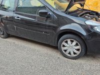 Begagnad Renault Clio IV 90 HK (66 kW) 2012 Svart Sedan