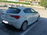 Usata Alfa Romeo Giulietta Distinctive 140 CV (102 kW) 2012 Utilitaria