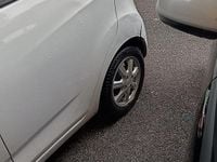Begagnad Chevrolet Spark 68 HK (50 kW) 2010 Vit Halvkombi