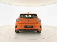 Usata Renault Clio Evolution 145 CV (106 kW) 2023 Orange valencia Utilitaria