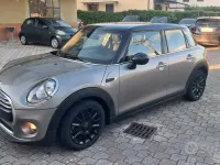 Usata Mini Cooper D 116 CV (85 kW) 2016 Marrone Utilitaria