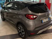 Usata Renault Captur 90 CV (66 kW) 2019 Grigio SUV