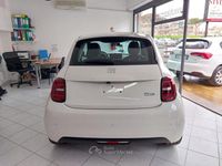 Nieuw Fiat 500e Icon 42 kW (58 PK) 2026 Groen Sedan