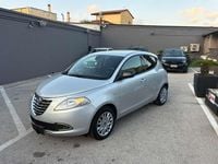 Gebraucht Lancia Ypsilon Silver 69 PS (50 kW) 2014 Grau Kleinwagen