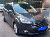 Käytetty Ford C-MAX Titanium 105 HP (77 kW) 2018 Harmaa Tila-auto