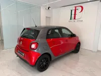 Usata Smart ForFour Prime 90 CV (66 kW) 2016 Rosso Utilitaria