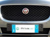 usata Jaguar XE 2.0 D Turbo 180CV aut. Prestige