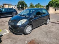 Usata Toyota Yaris Sol 90 CV (66 kW) 2007 Nero Berlina