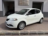 Usata Lancia Ypsilon 70 CV (51 kW) 2017 Bianco Utilitaria