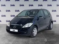 Usata Mercedes A180 Executive 109 CV (80 kW) 2013 Nero Utilitaria