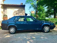 Usata Alfa Romeo 75 145 CV (106 kW) 1990 Blu/azzurro Berlina