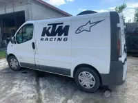 Usata Renault Trafic 100 CV (73 kW) 2002 Bianco Monovolume