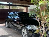 Usata Mercedes A180 109 CV (80 kW) 2017 Nero Utilitaria