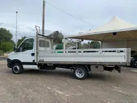 Usado Iveco Daily 170 CV (125 kW) 2012 Blanco Van
