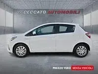 Usata Toyota Yaris Hybrid Cool 101 CV (74 kW) 2019 Bianco Utilitaria