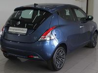 Usata Lancia Ypsilon Gold 69 CV (50 kW) 2022 Blu Utilitaria