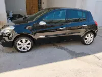 Usata Renault Clio IV Dynamique 75 CV (55 kW) 2012 Nero Berlina