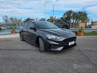 Usata Ford Focus ST 120 CV (88 kW) 2022 Grigio Berlina