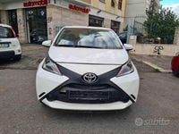 Second-hand Toyota Aygo 69 CP (50 kW) 2017 Alb Hatchback