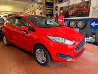 Usata Ford Fiesta Titanium 60 CV (44 kW) 2015 Rosso Berlina