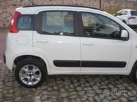 Usata Fiat Panda Lounge 70 CV (51 kW) 2015 Bianco Utilitaria