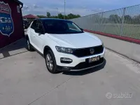 Begagnad VW T-Roc Advance 116 HK (85 kW) 2019 Vit SUV