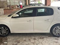 Usata Peugeot 208 102 CV (75 kW) 2020 Utilitaria