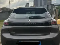 Usata Peugeot 208 75 CV (55 kW) 2020 Grigio Utilitaria