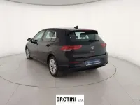 Usata VW Golf VII Life 116 CV (85 kW) 2021 Nero Utilitaria
