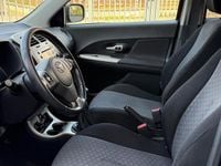 Usata Toyota Urban Cruiser Luxury 90 CV (66 kW) 2009 Nero Utilitaria