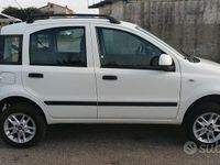 Usata Fiat Panda 4x4 69 CV (50 kW) 2010 Bianco Utilitaria