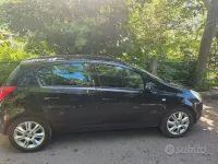 Usata Opel Corsa 90 CV (66 kW) 2009 Nero Utilitaria