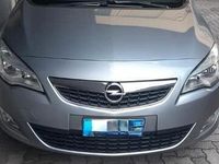 Usata Opel Astra 110 CV (80 kW) 2011 Grigio Station wagon