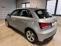 Usata Audi A1 Sportback Ambiente 90 CV (66 kW) 2016 Argento reflex Utilitaria
