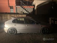 Usata Seat Leon FR 150 CV (110 kW) 2004 Grigio Utilitaria