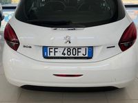 Usata Peugeot 208 Active 68 CV (50 kW) 2016 Bianco Utilitaria