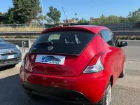 Usata Lancia Ypsilon Gold 69 CV (50 kW) 2014 Rosso Utilitaria
