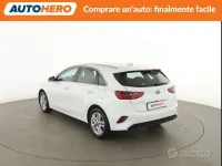 Begagnad Kia Ceed 116 HK (85 kW) 2020 Vit Halvkombi