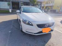 Usata Volvo V40 115 CV (84 kW) 2014 Bianco Berlina