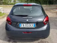 Usata Peugeot 208 75 CV (55 kW) 2018 Bluazzurro Utilitaria