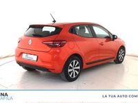 Usata Renault Clio V Equilibre 101 CV (74 kW) 2023 Arancione Berlina