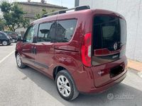Usata Fiat Doblò Lounge 120 CV (88 kW) 2015 Rosso Monovolume