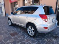 Usata Toyota RAV4 Executive 177 CV (130 kW) 2008 Grigio SUV