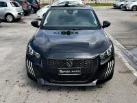 Usata Peugeot 208 Allure 101 CV (74 kW) 2025 Nero Utilitaria