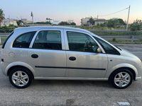 Usata Opel Meriva Club 89 CV (65 kW) 2010 Argento Monovolume